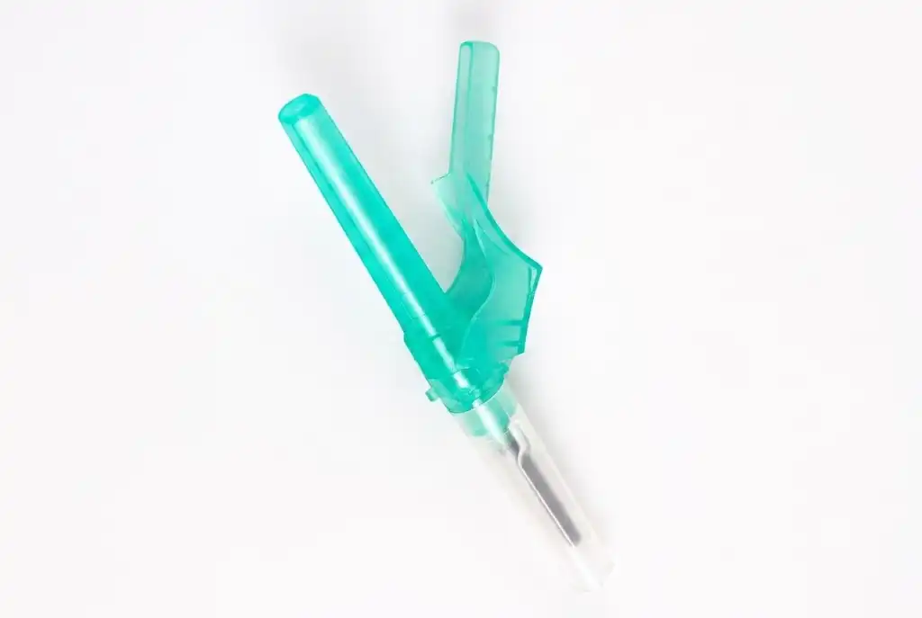 Step-by-Step Tutorial: Best Practices for Using and Disposing of Medical Safety Needles